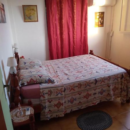 Appartement Au Jardin Fleuri à Sainte-Anne Extérieur photo