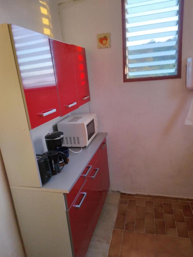 Appartement Au Jardin Fleuri à Sainte-Anne Extérieur photo
