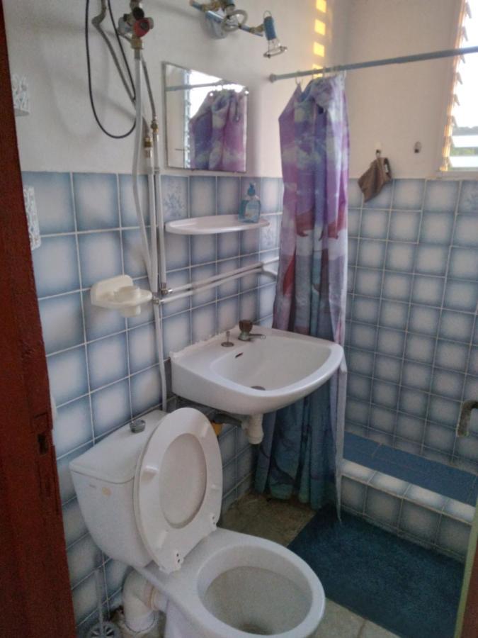 Appartement Au Jardin Fleuri à Sainte-Anne Extérieur photo