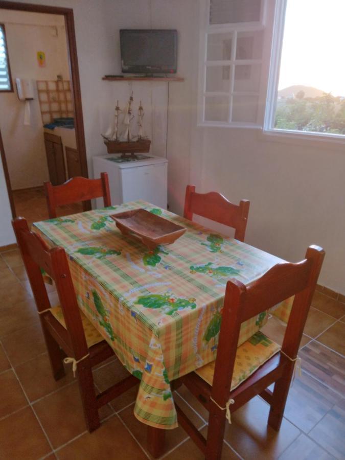 Appartement Au Jardin Fleuri à Sainte-Anne Extérieur photo