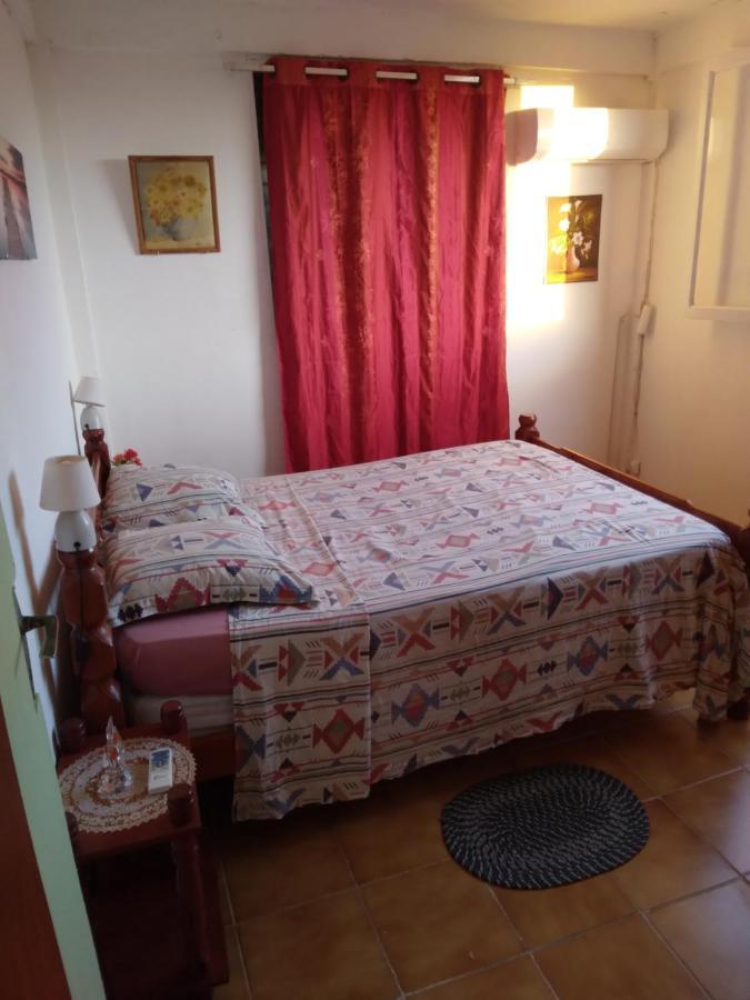 Appartement Au Jardin Fleuri à Sainte-Anne Extérieur photo